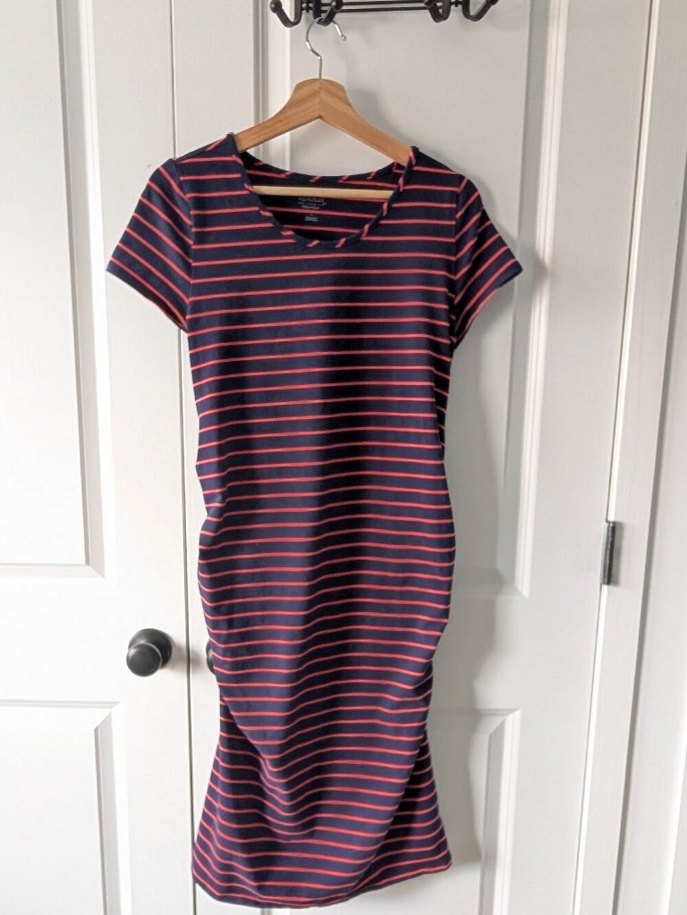 Ingrid & Isabel Short-Sleeved Bodycon Striped Dress (Large, Maternity)